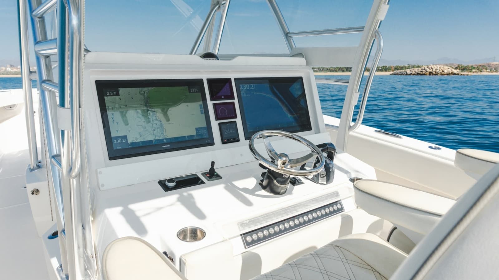 2021 Invincible 42 Center Console - Photo 14