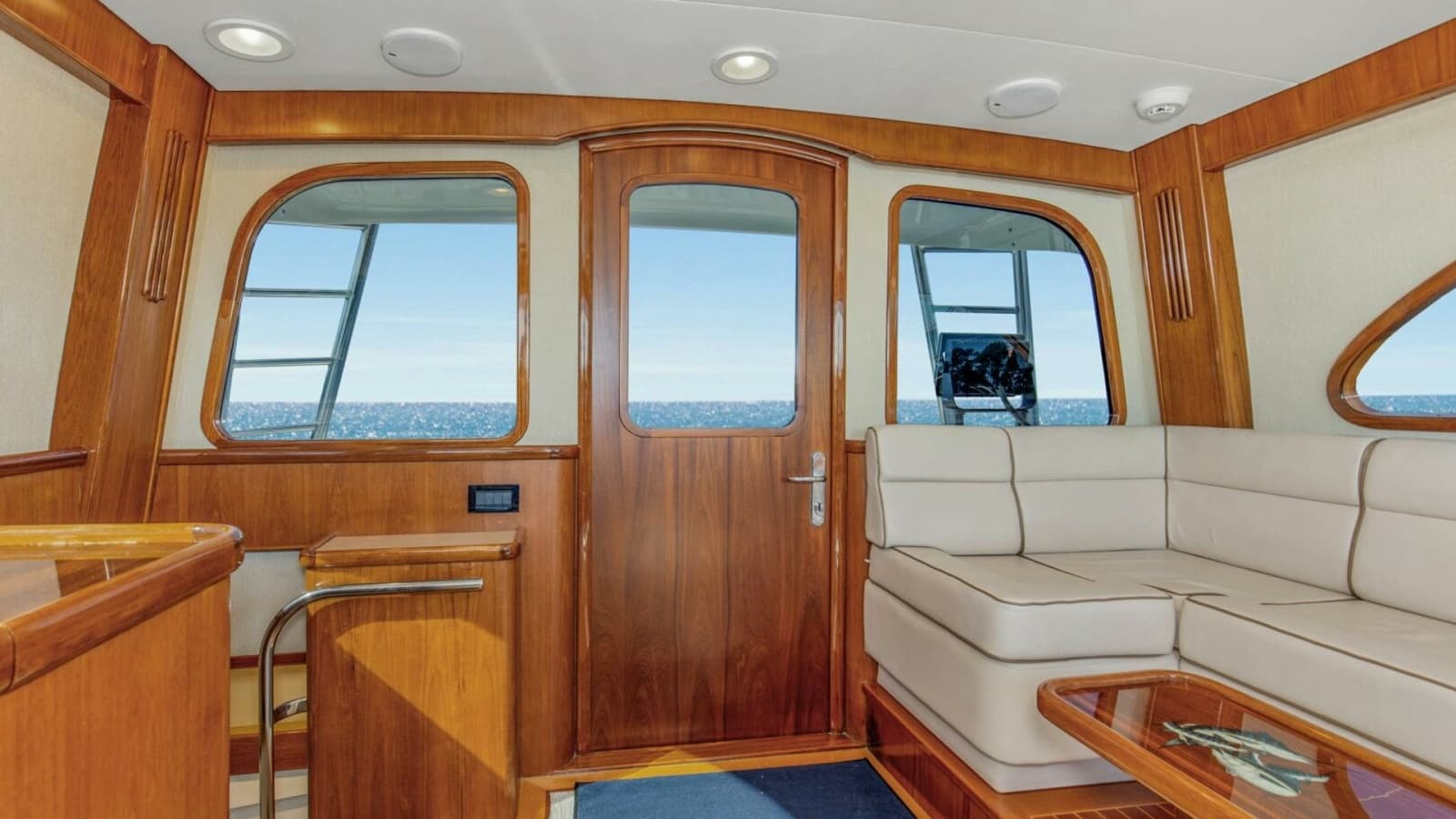 2005 Whiticar 76 Enclosed Bridge - Photo 44
