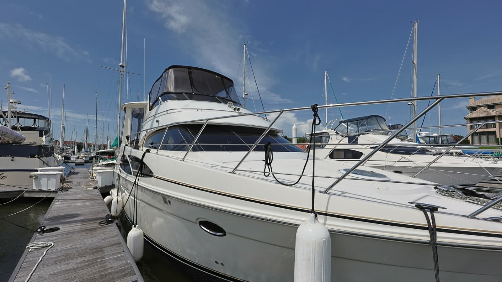 2006 Carver 396 Motor Yacht - Photo 41