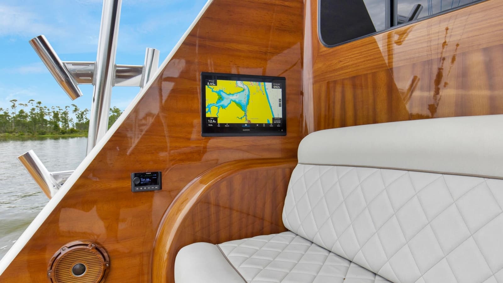 2020 Viking 68 Convertible - Photo 43