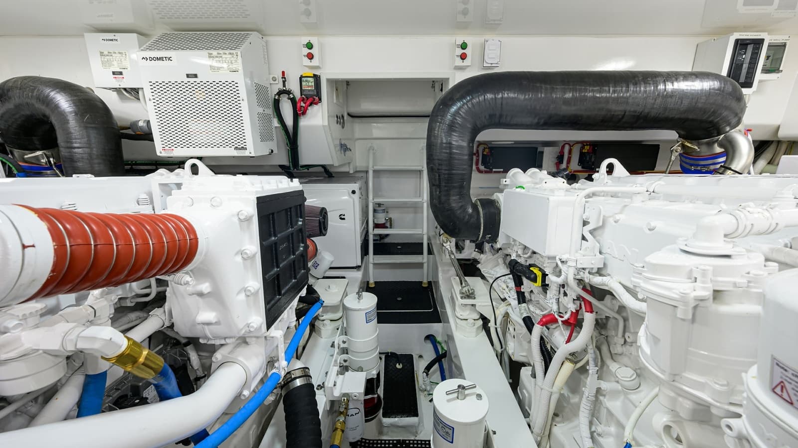 2022 Viking 44 Open - Photo 46
