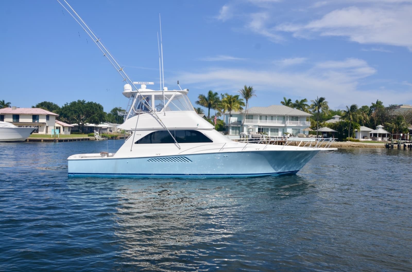 2003 Viking 52 Convertible - Photo 1
