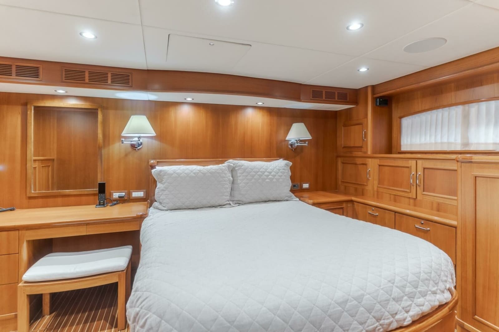 2008 Grand Banks 59 Aleutian RP - Photo 4