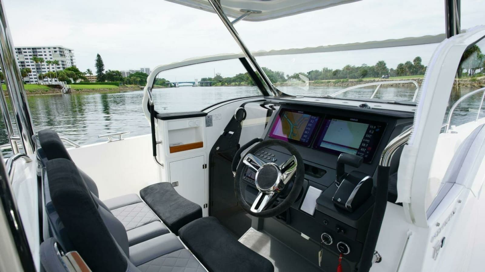 2024 Nimbus Tender 9 - Photo 4