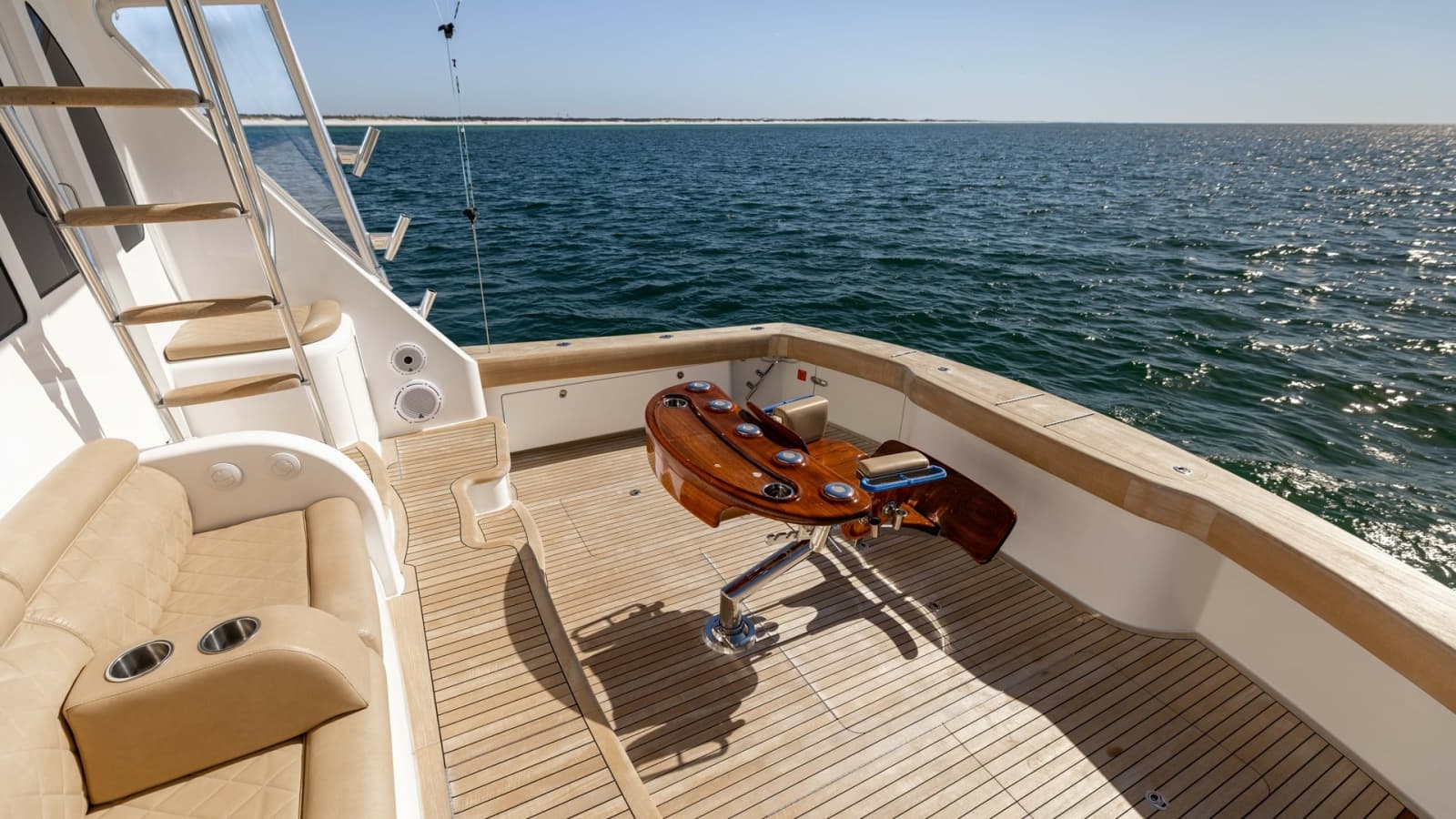 2019 Viking 68 Convertible - Photo 41