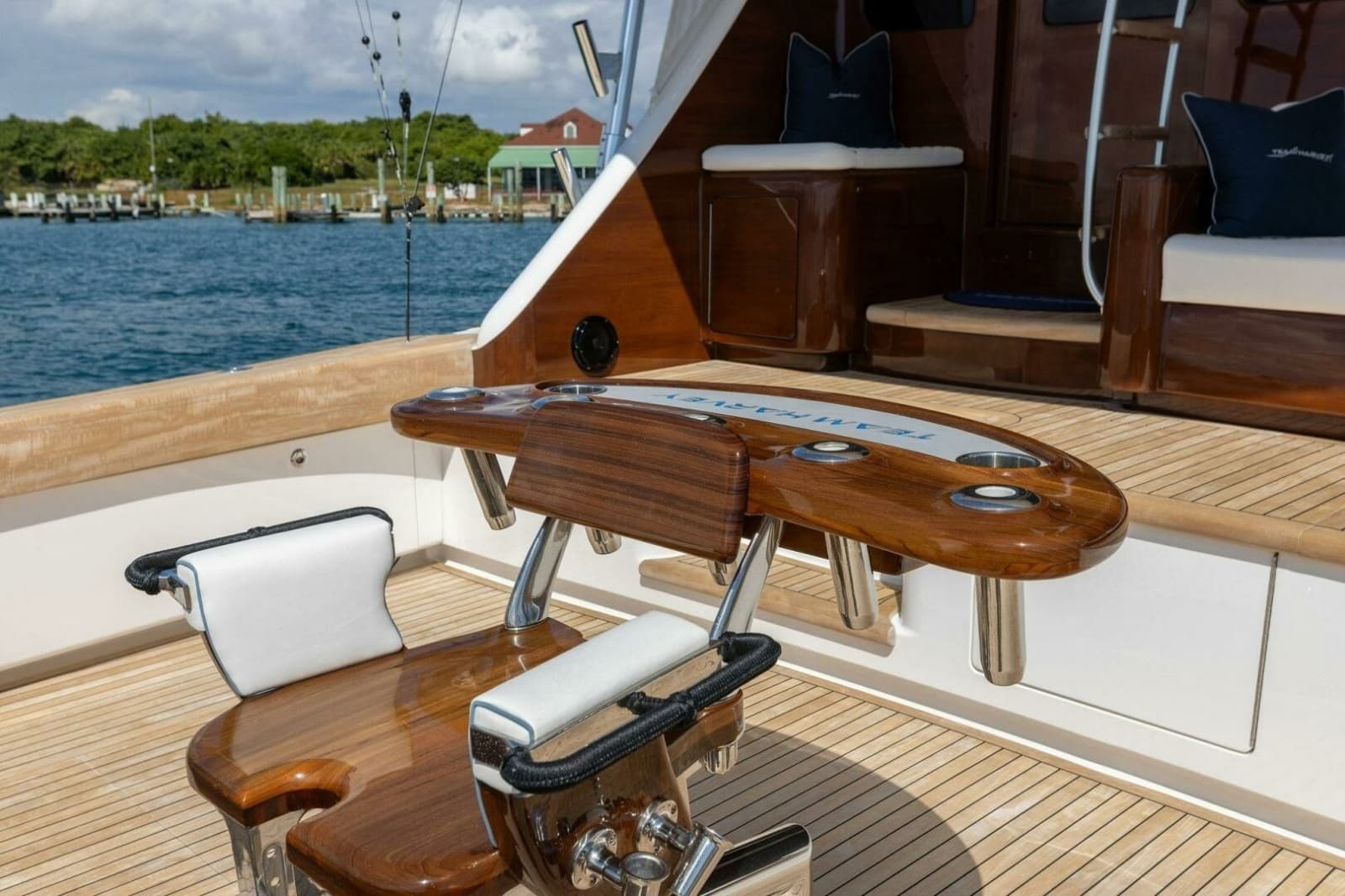 2026 Viking 82 Convertible - Photo 245