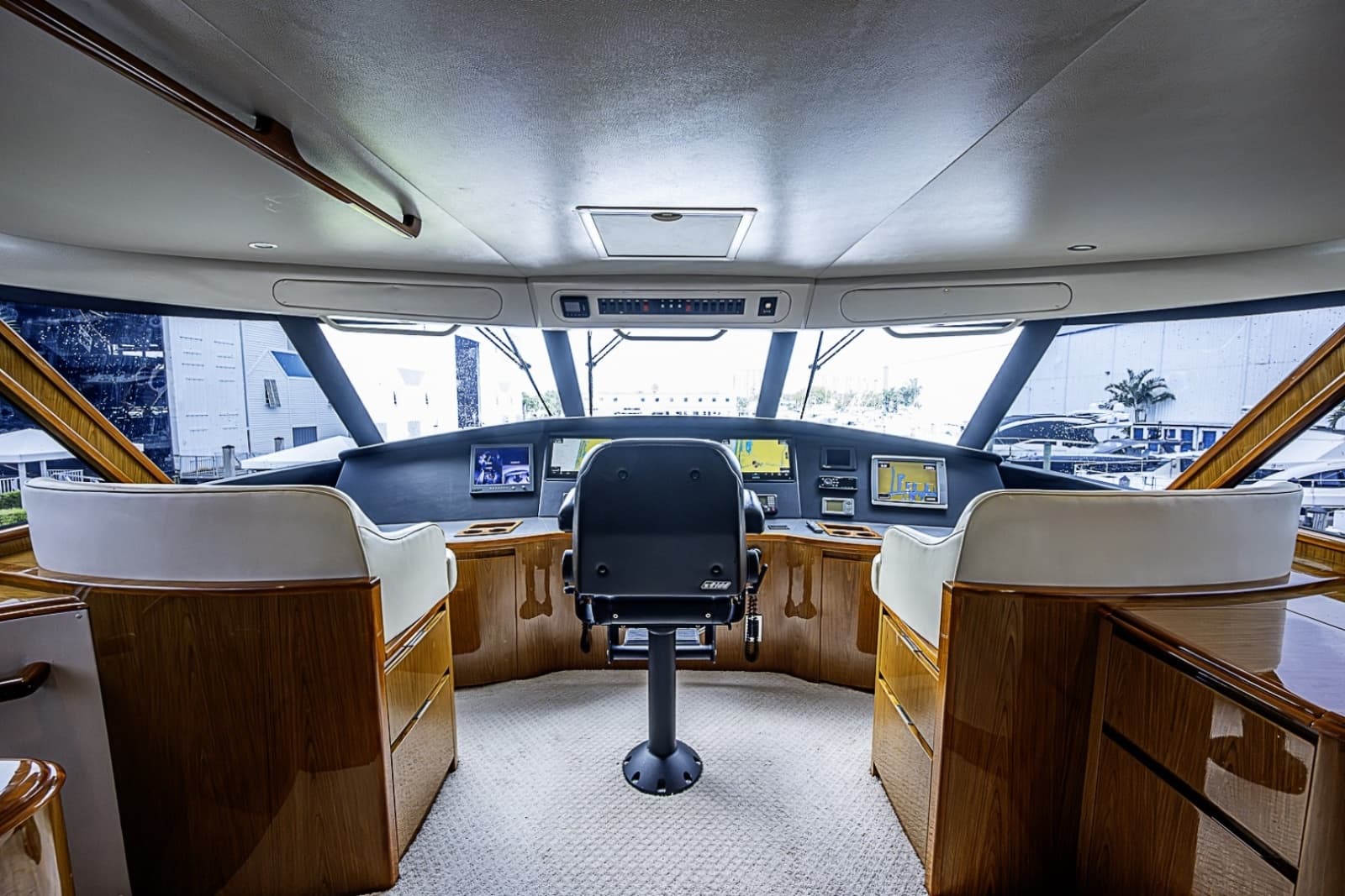 2011 Viking 76 Enclosed Bridge - Photo 42