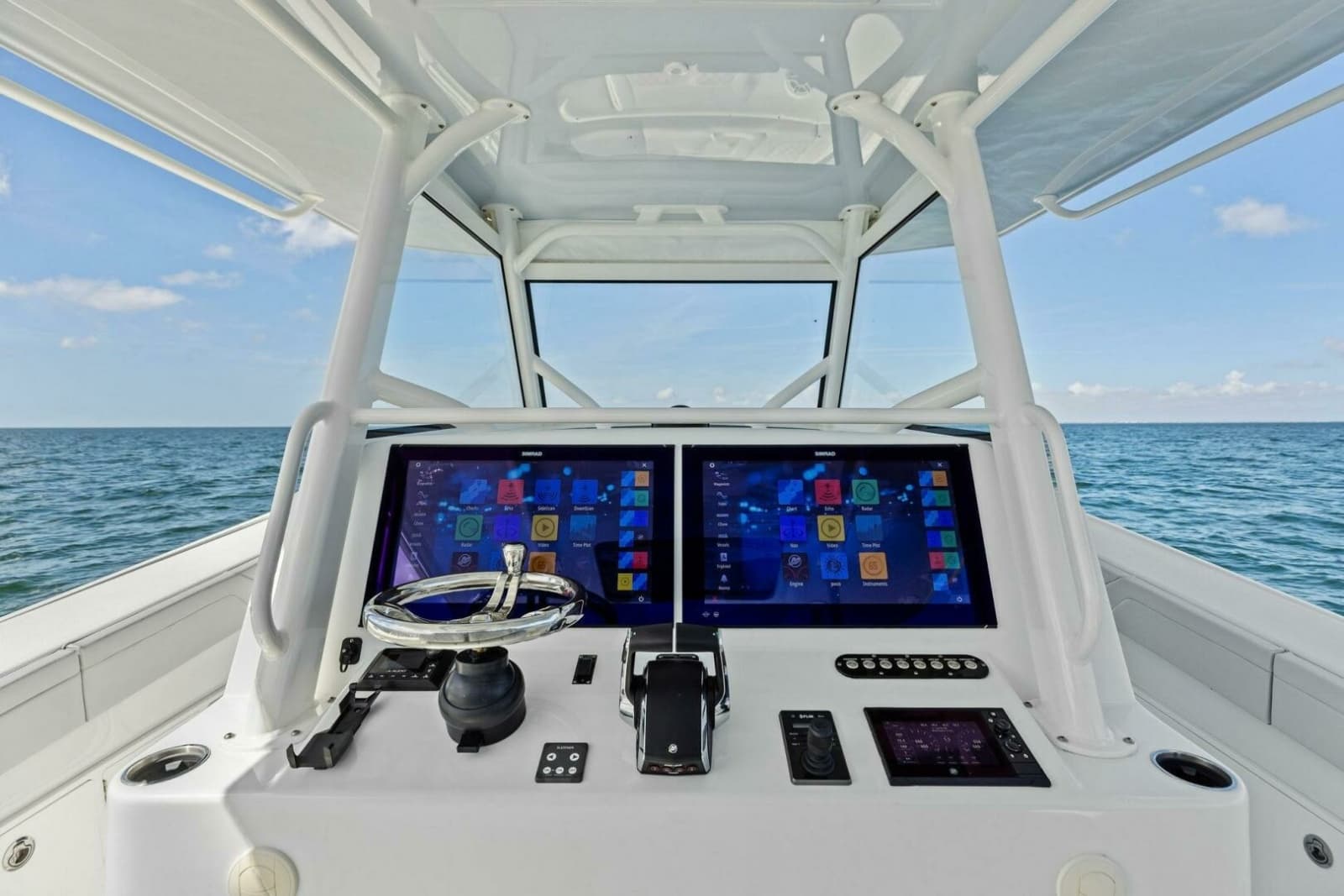 2024 Yellowfin 42 Offshore - Photo 9
