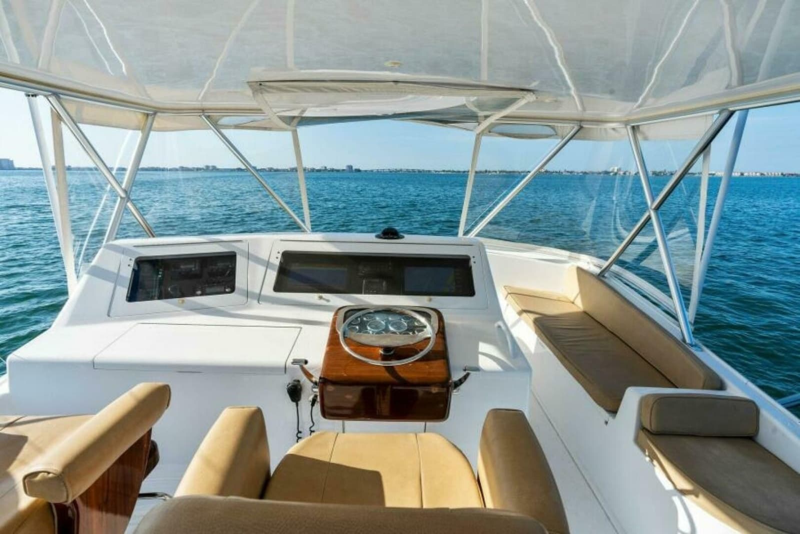 2003 Viking 48 Convertible - Photo 39