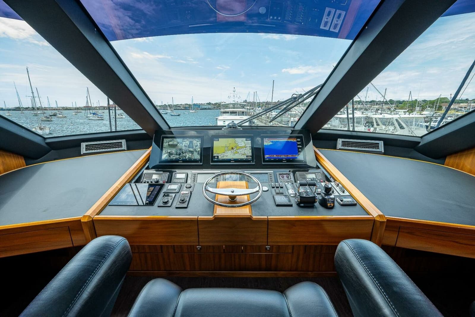 2017 Viking 75 Motoryacht - Photo 45