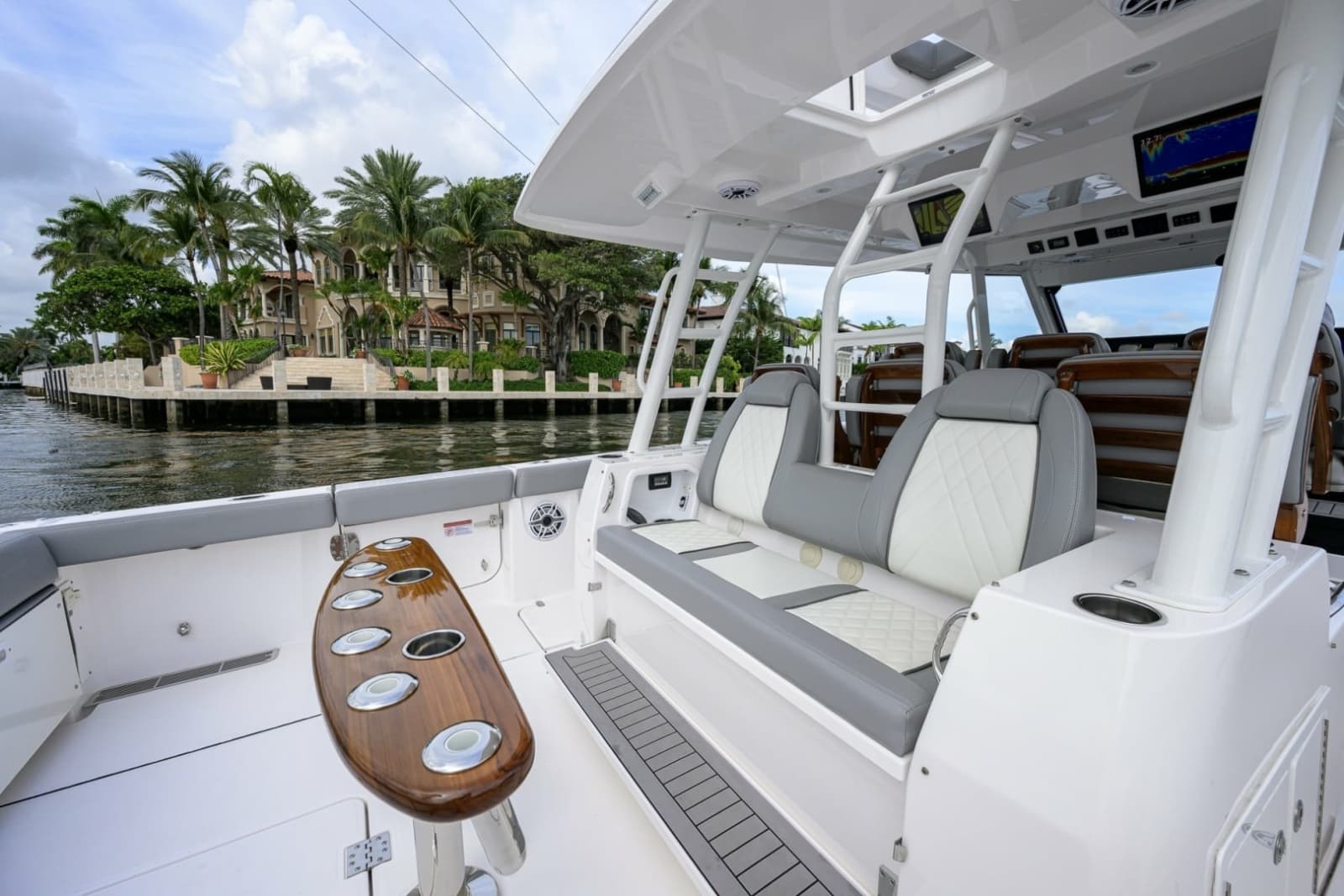 2023 Everglades 455 Center Console - Photo 26