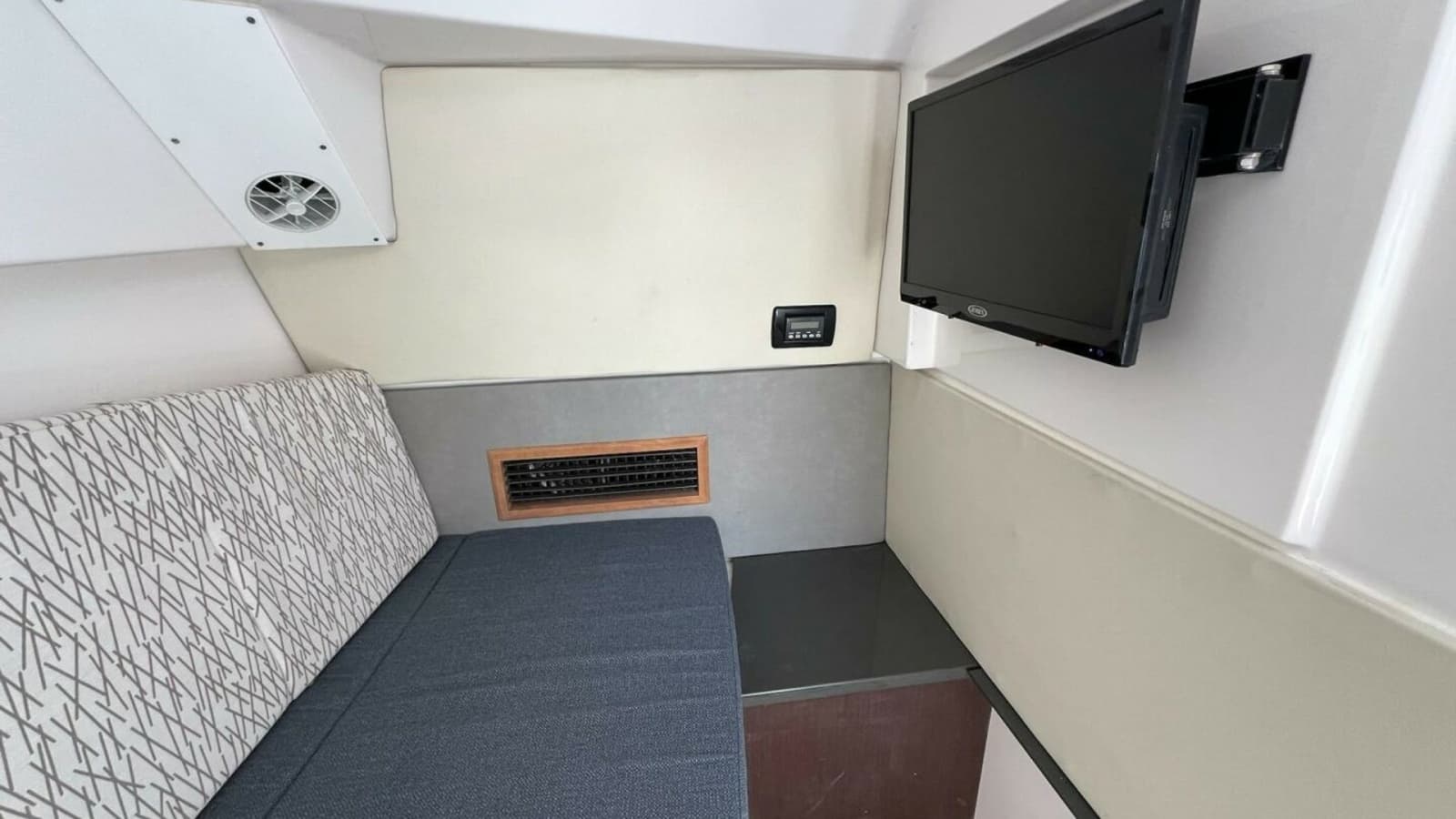 2019 Everglades 340 Dual Console - Photo 2