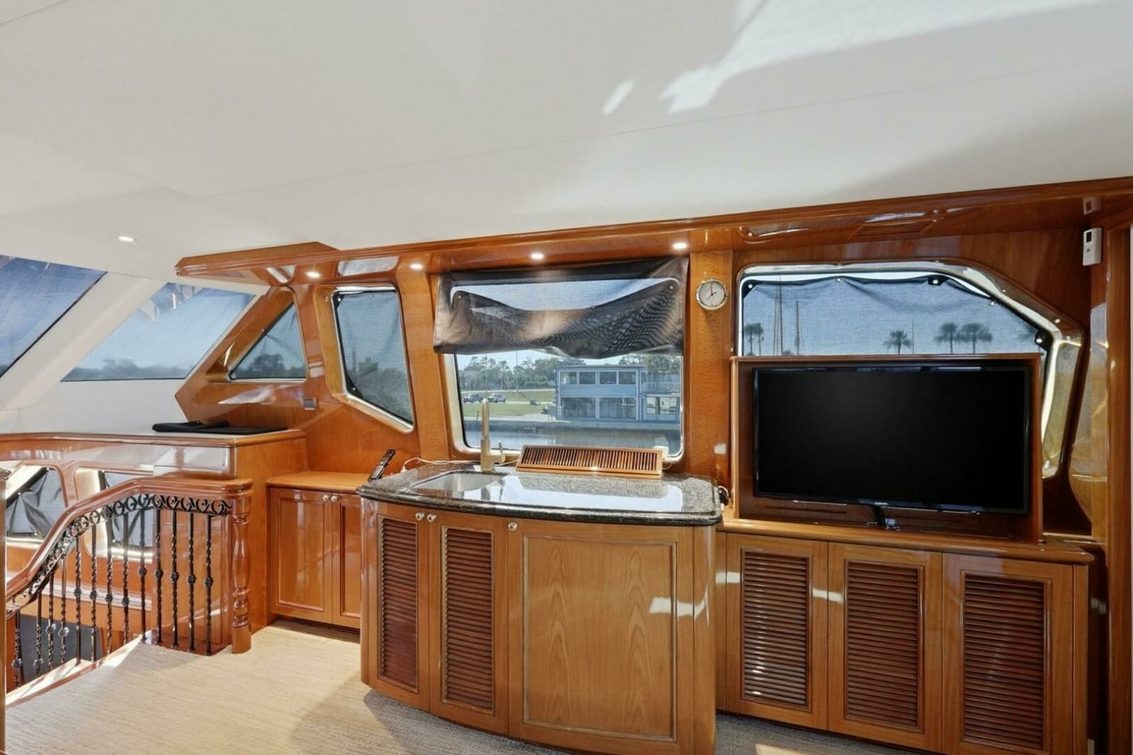 2008 Cheoy Lee 95 Motor Yacht - Photo 30