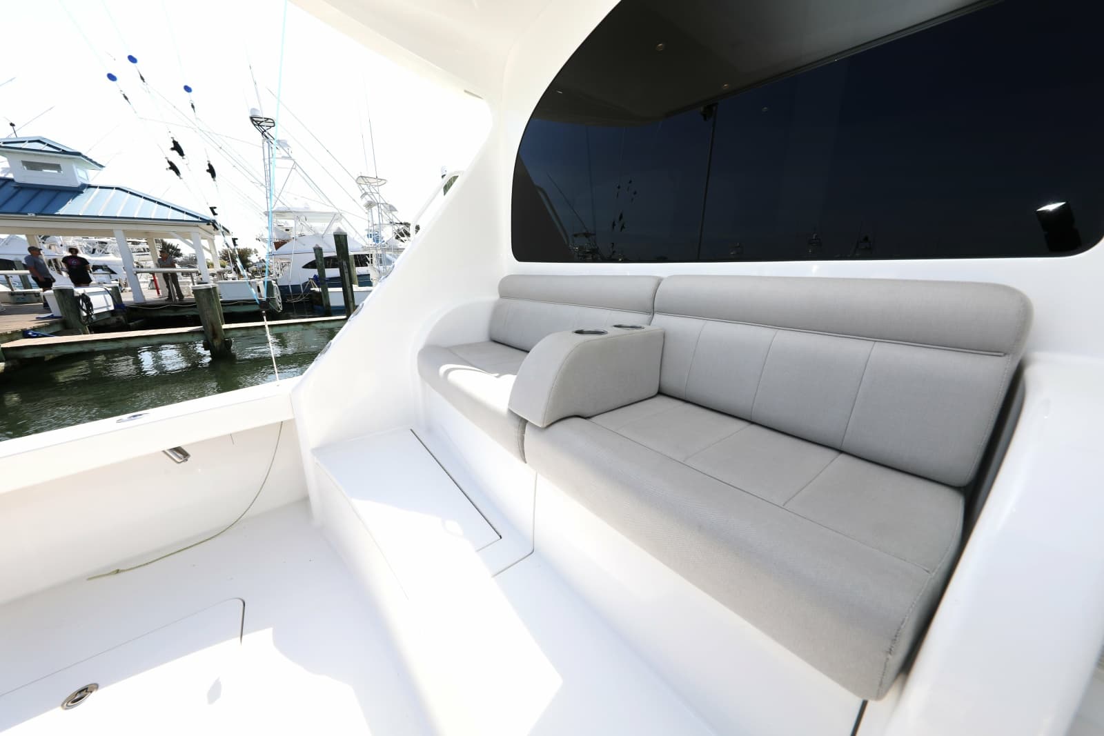 2023 Viking 54 Convertible - Photo 18