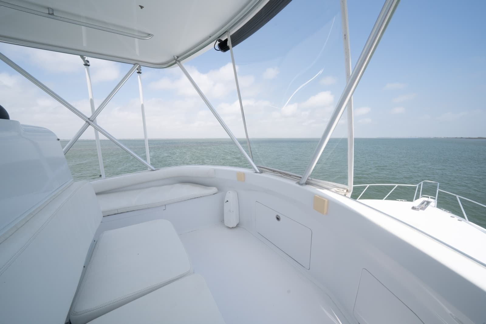 2002 Cabo 43 Convertible - Photo 28