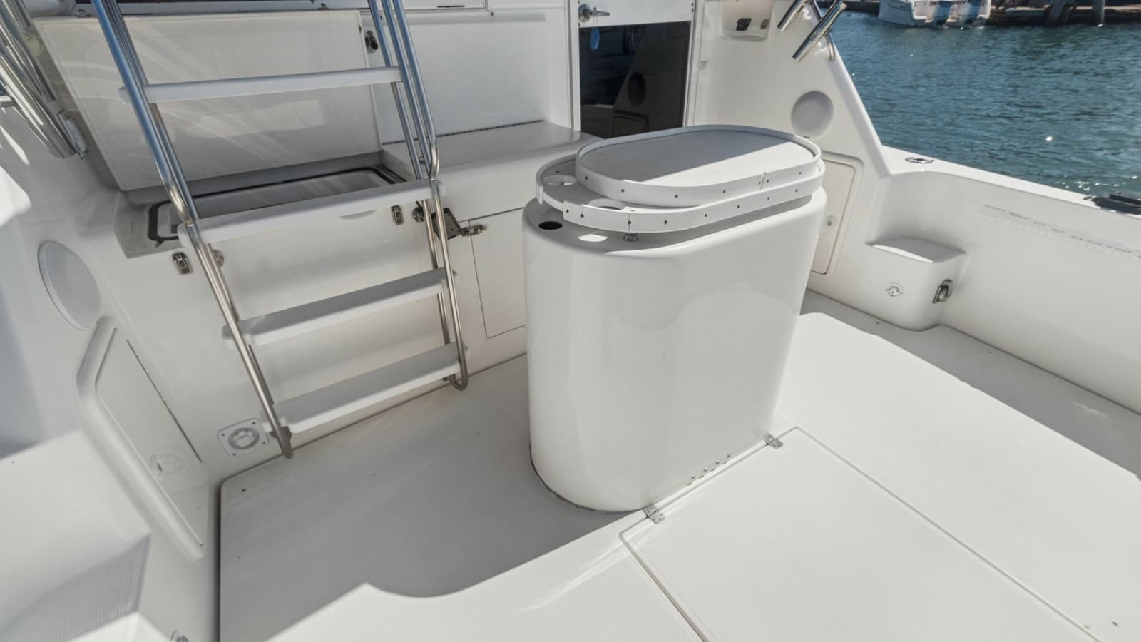 1998 Riviera 34 Convertible - Photo 4