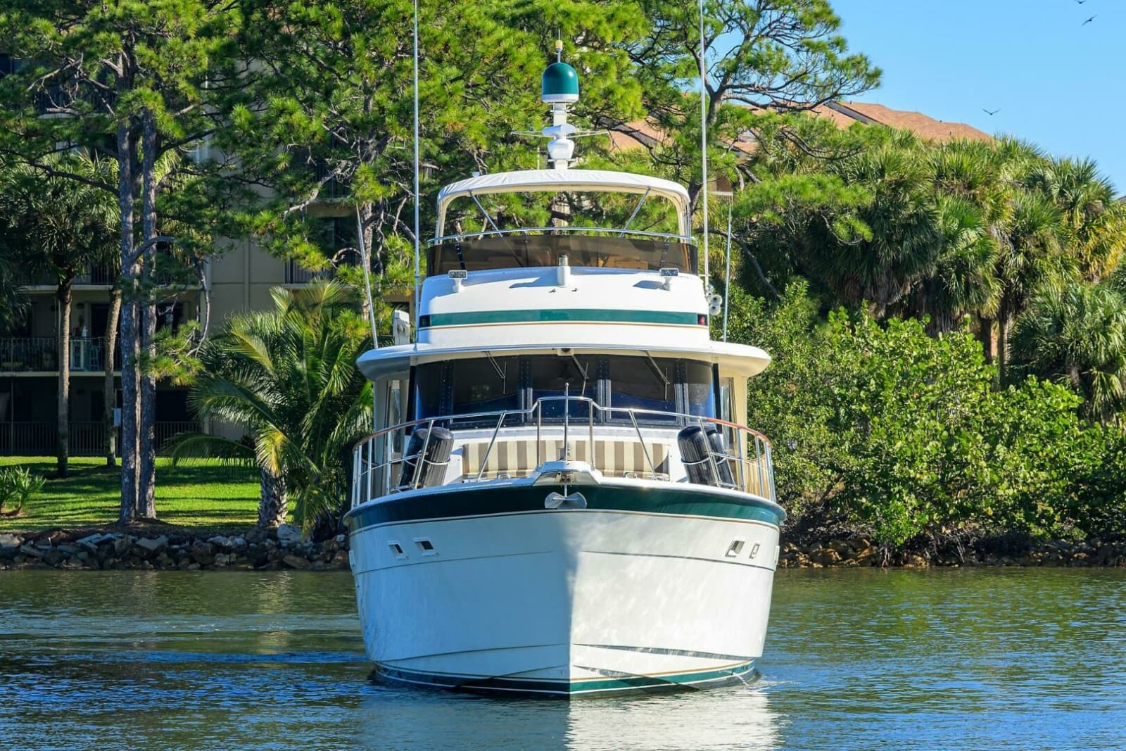1987 Hatteras 63 Motor Yacht - Photo 61