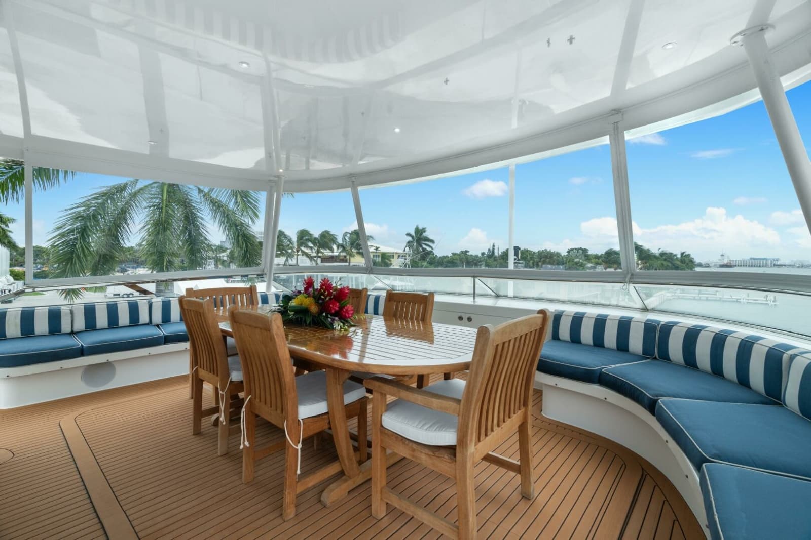 2004 Westport 130 Tri-Deck Motor Yacht - Photo 39