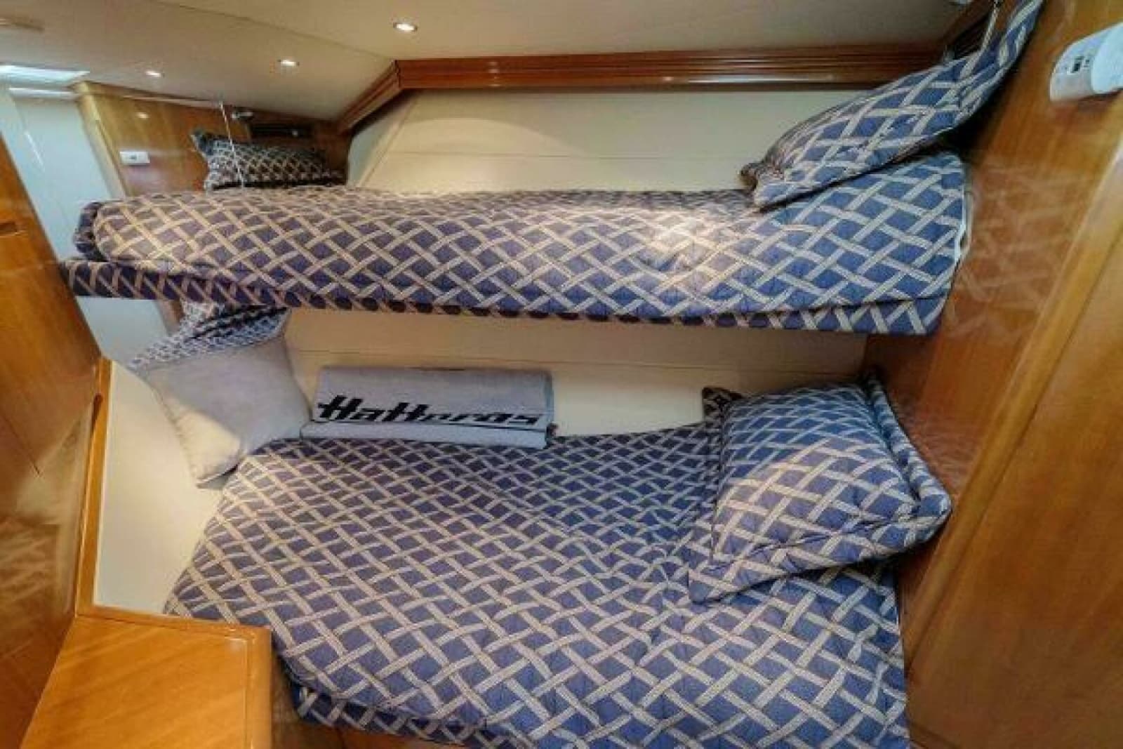 2002 Hatteras 50 Convertible - Photo 25