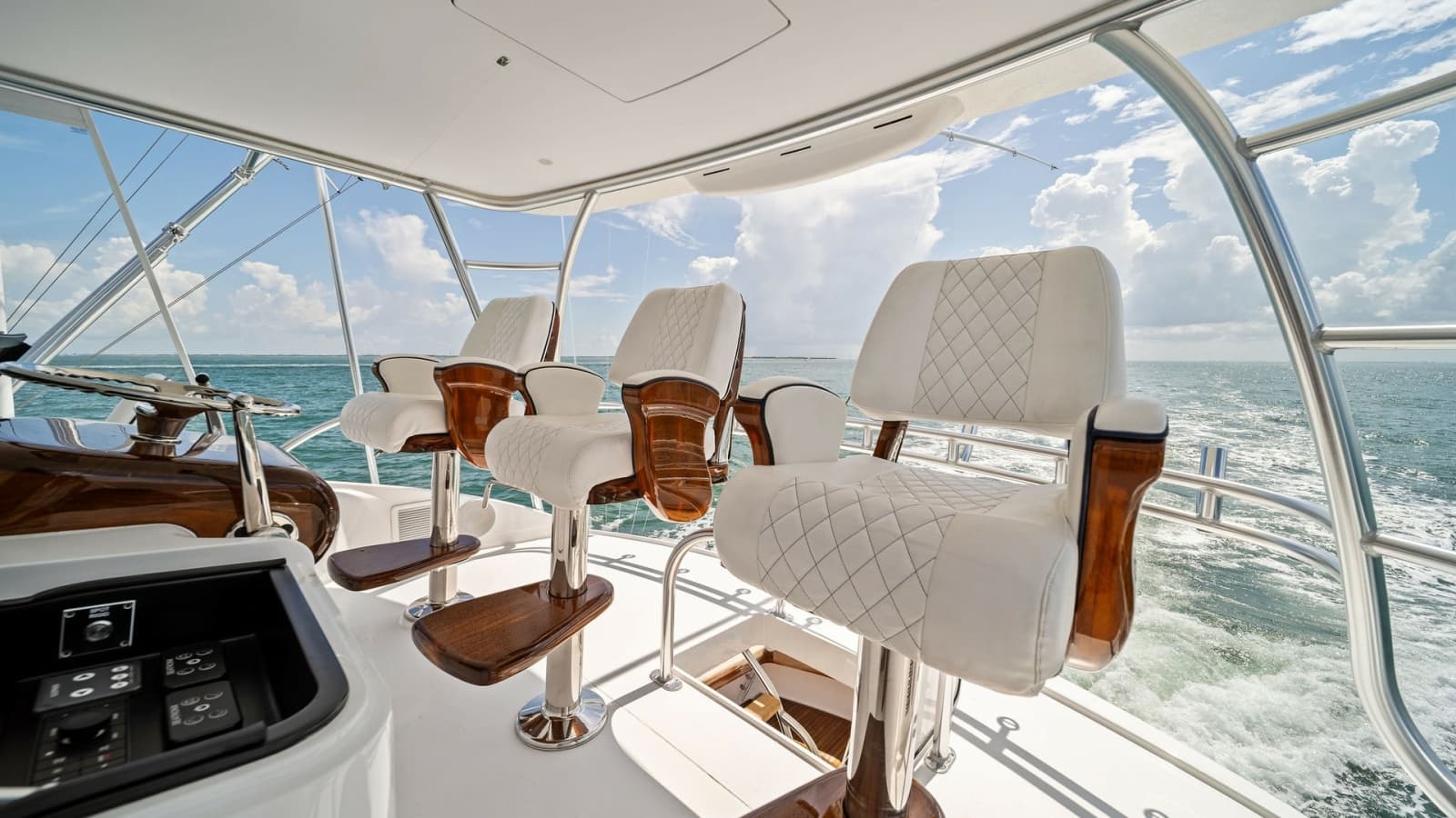 2024 Viking 64 Convertible - Photo 66