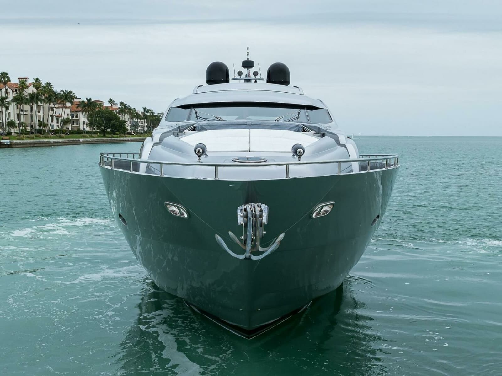 2009 Pershing 90 Express - Photo 2