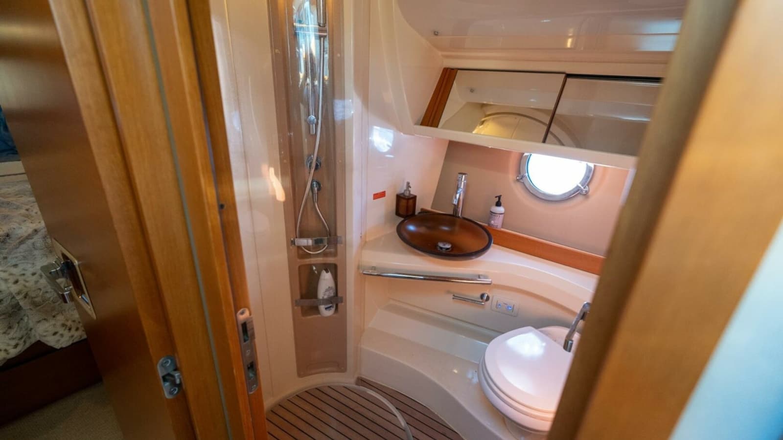2013 Azimut 40 Flybridge - Photo 34