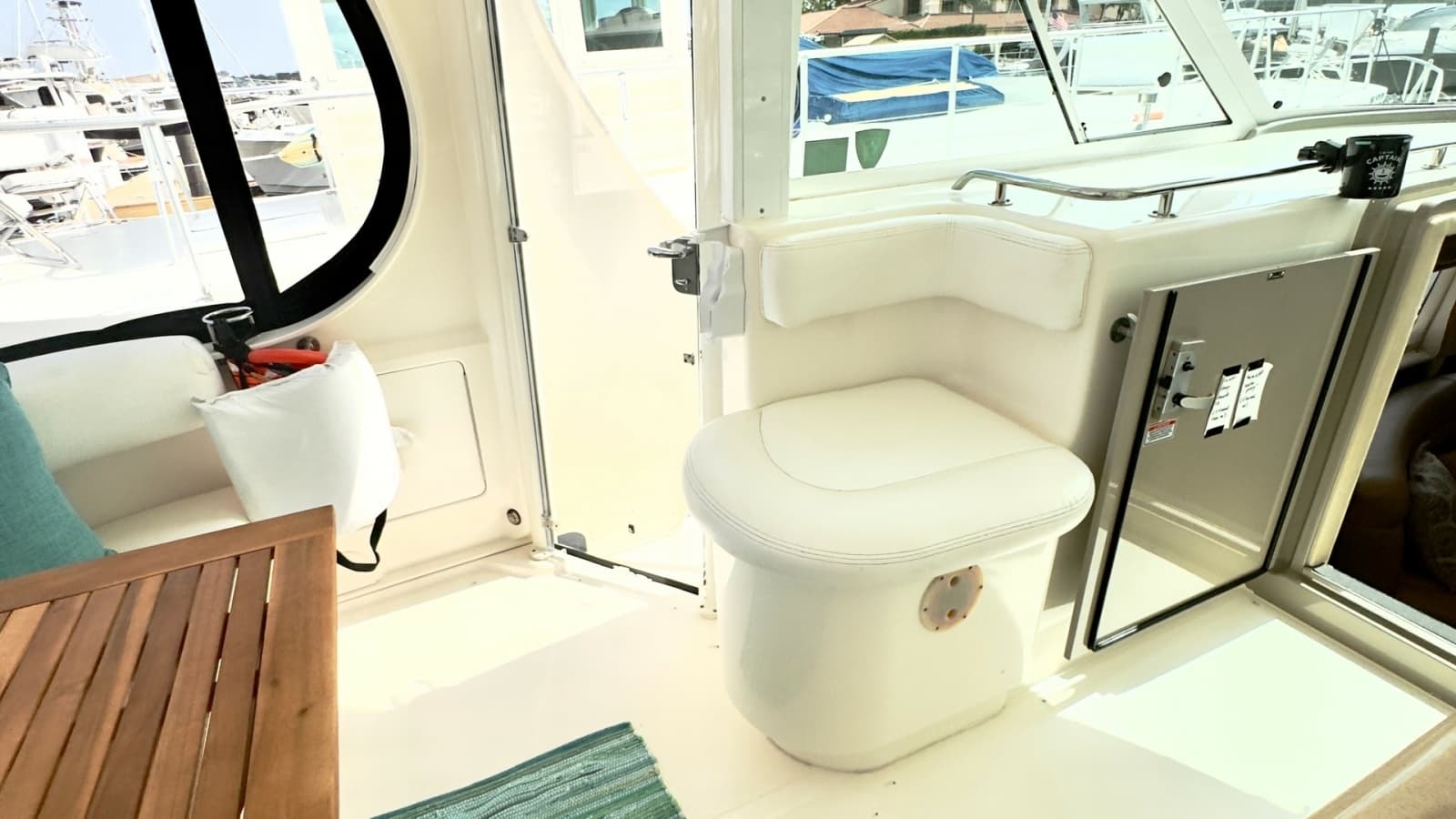 2006 Sea Ray 40 Motor Yacht - Photo 11