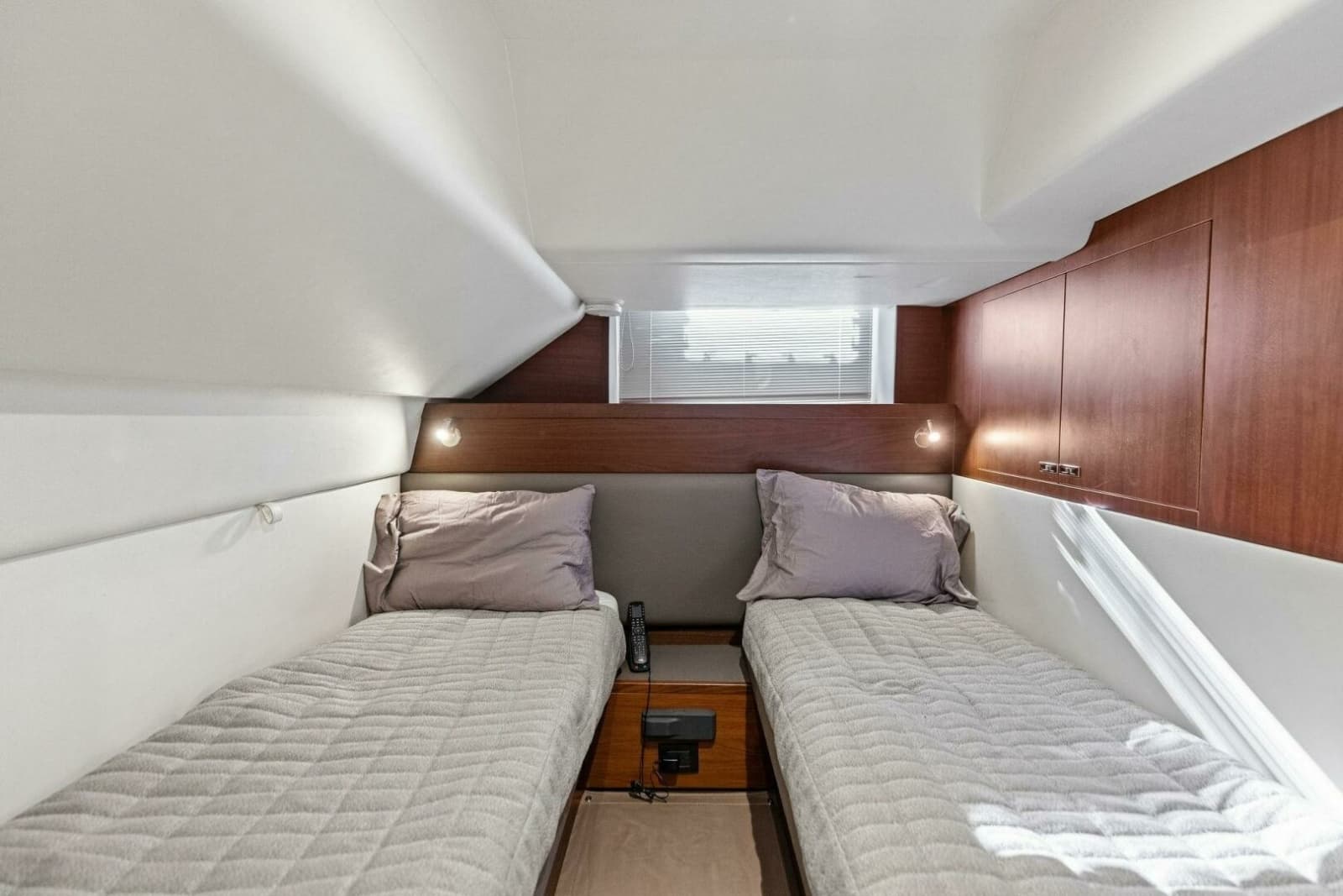 2018 Princess Y75 Motor Yacht - Photo 127