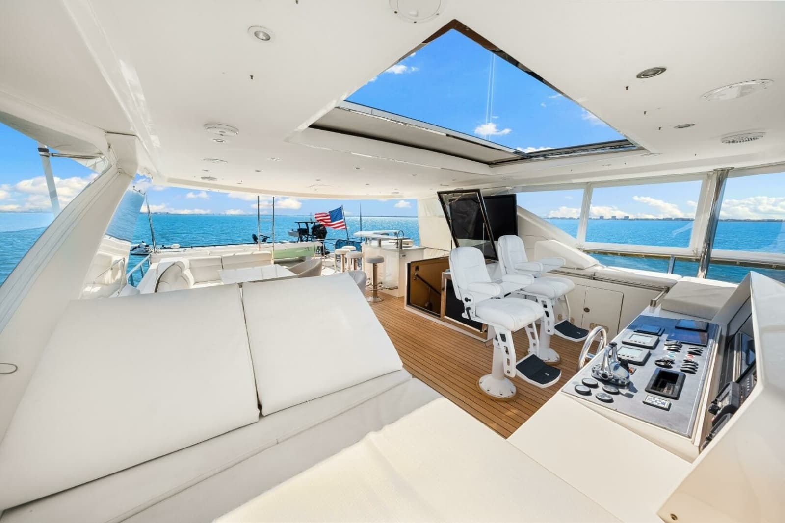 2010 Ocean Alexander 83 Motor Yacht - Photo 53
