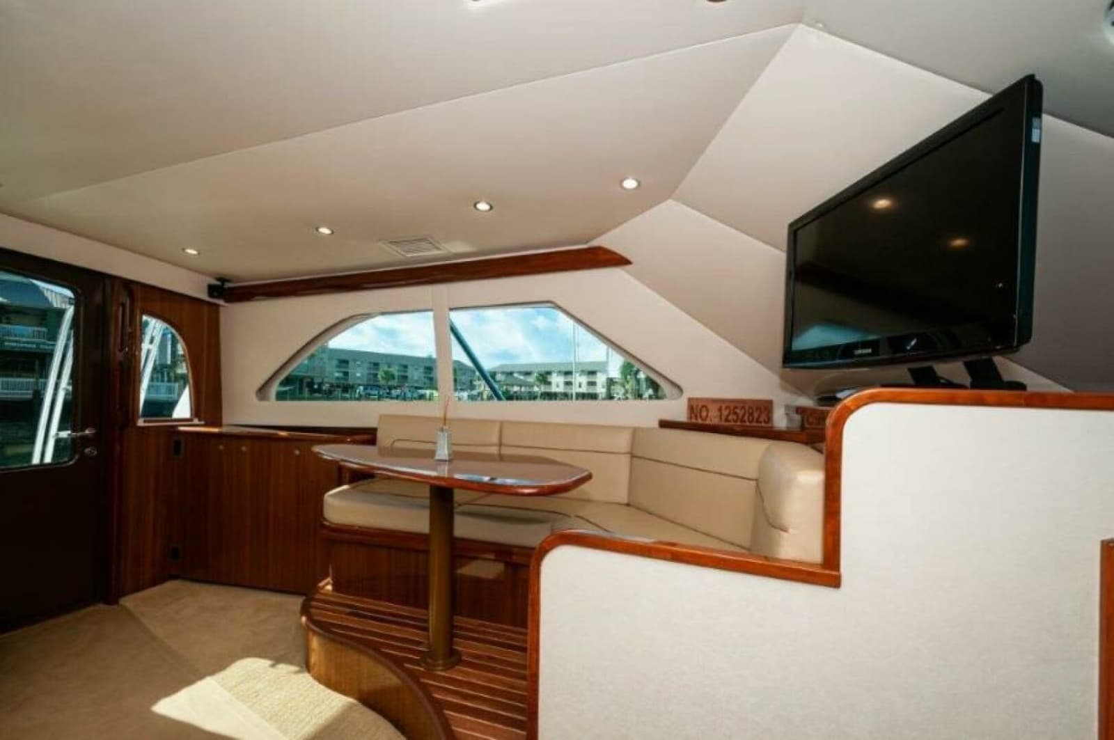 2012 Viking 42 Convertible - Photo 6