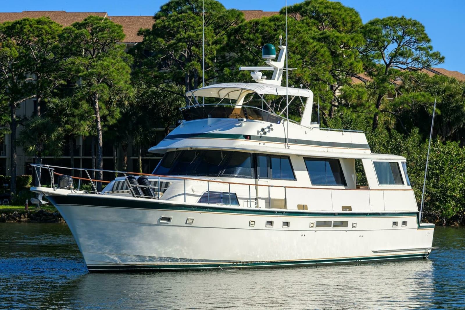 1987 Hatteras 63 Motor Yacht - Photo 62