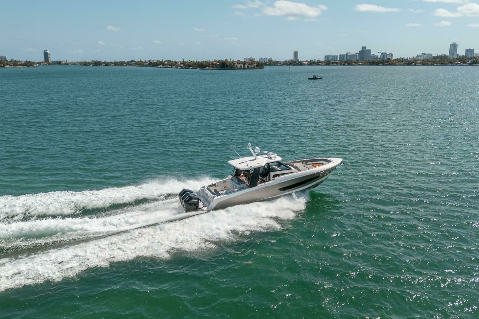 2023 Boston Whaler 420 Outrage - Photo 35