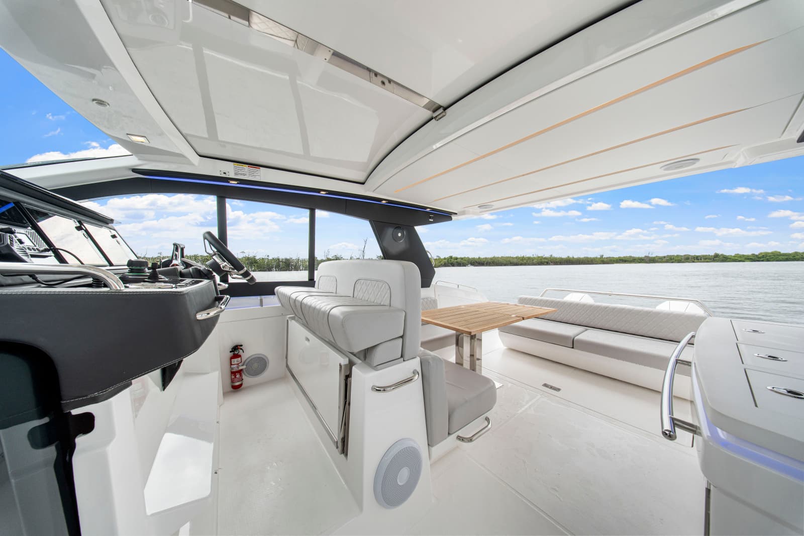 2025 Schaefer 375 HT - Photo 15