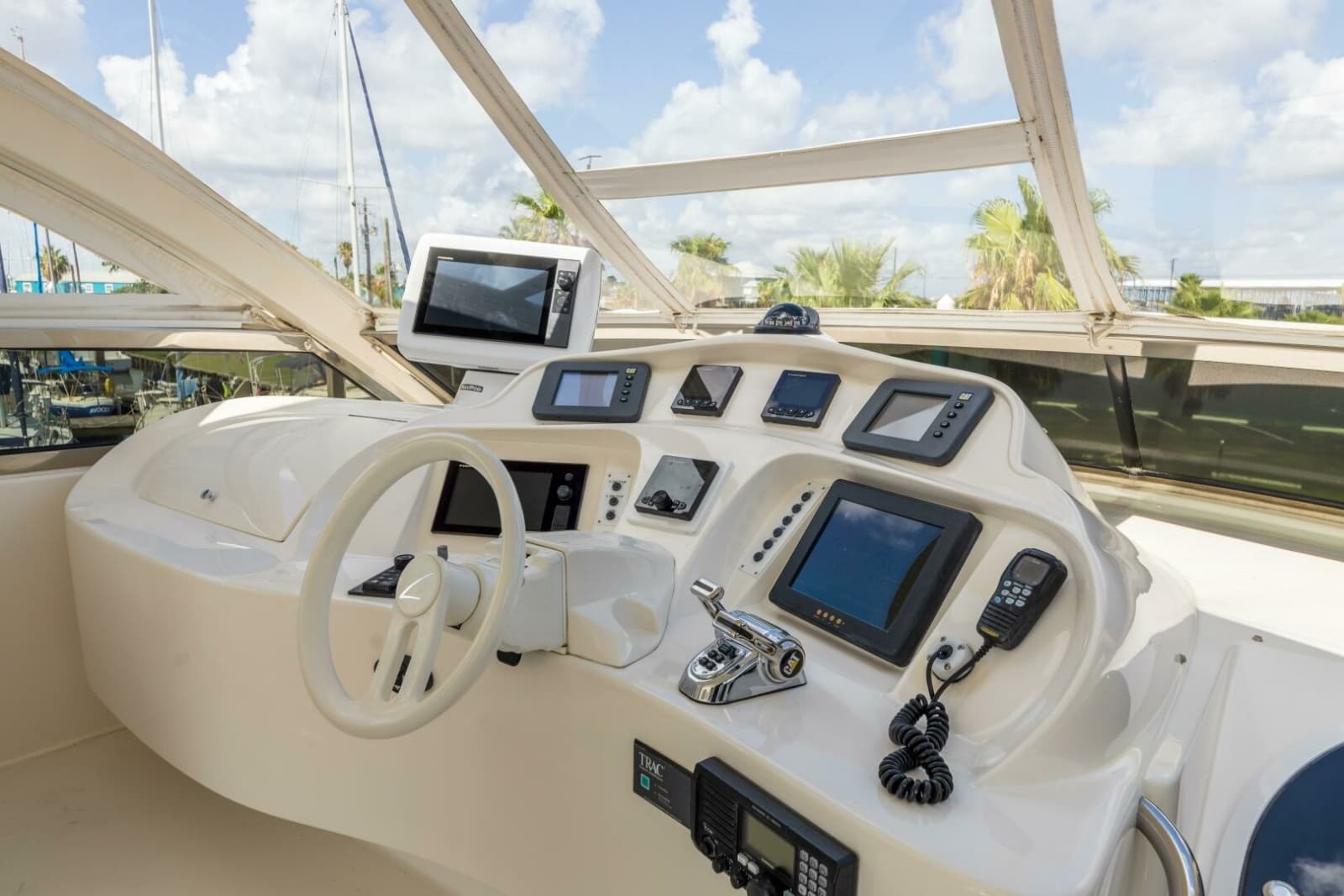 2007 Lazzara Yachts 74 Motor Yacht - Photo 187