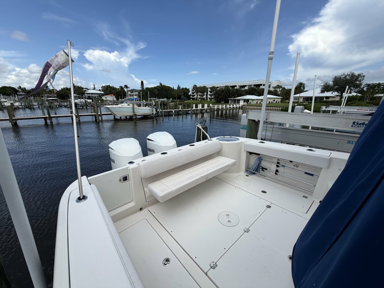 2016 Robalo R305 - Photo 23