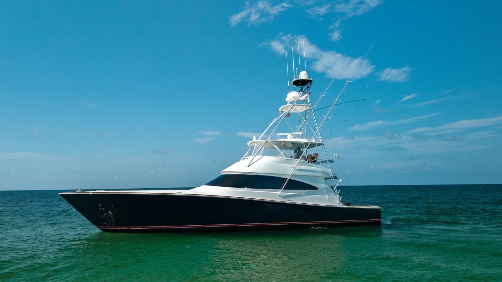 2022 Viking 68 Convertible - Photo 1