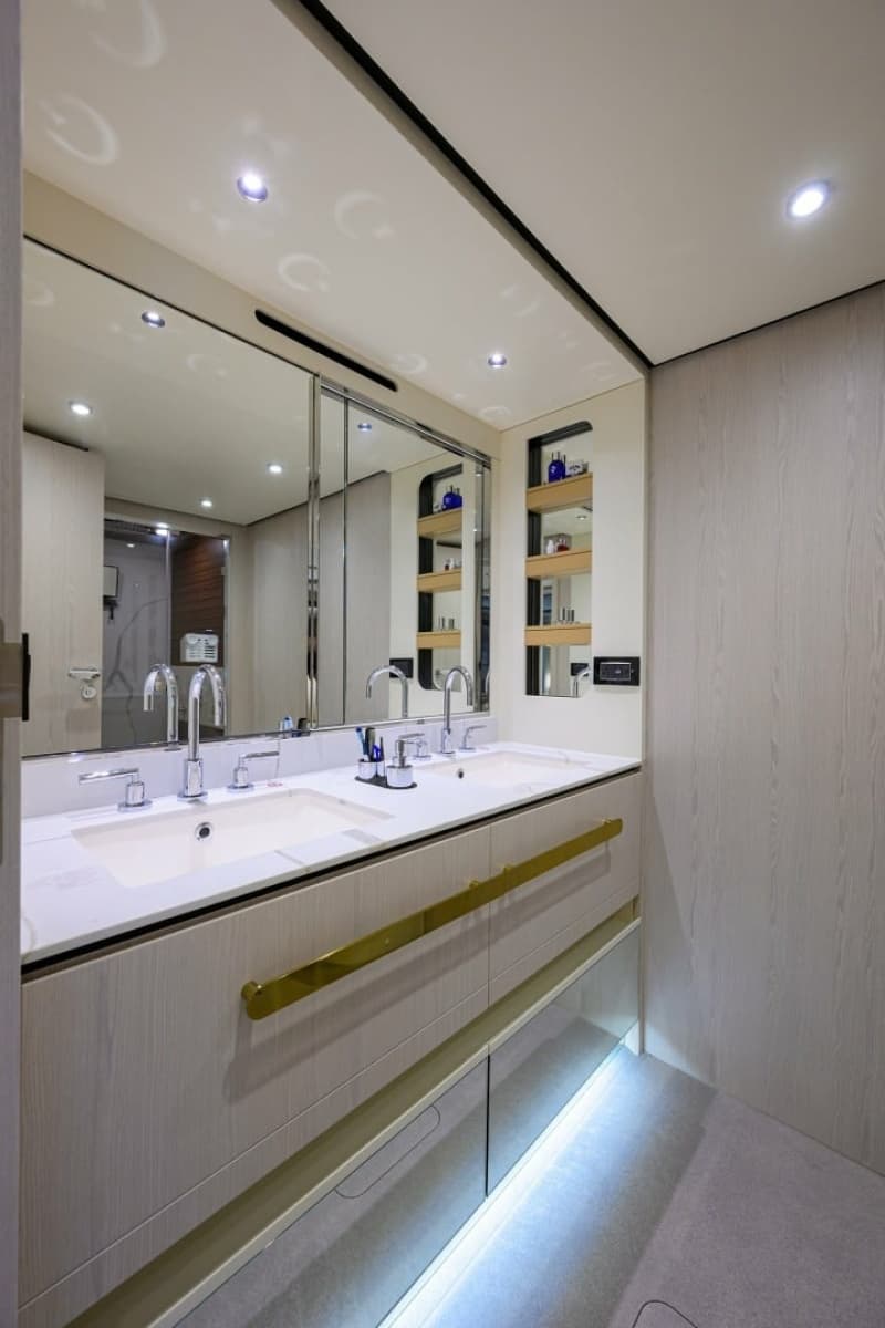 2024 Azimut Fly 78 - Photo 49