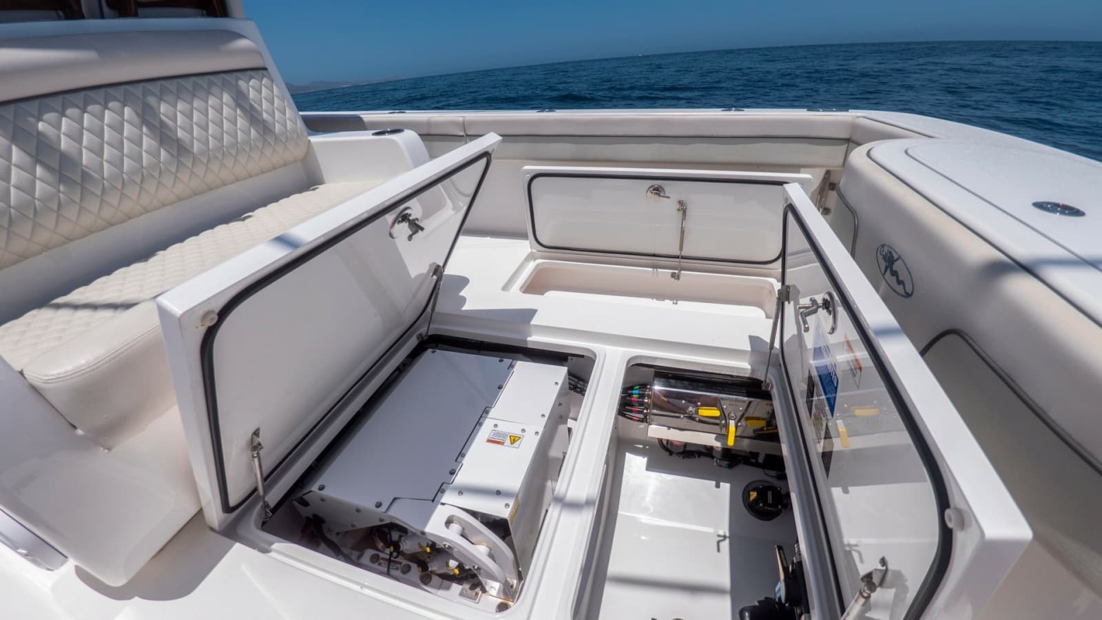 2022 Valhalla Boatworks V-37 - Photo 13
