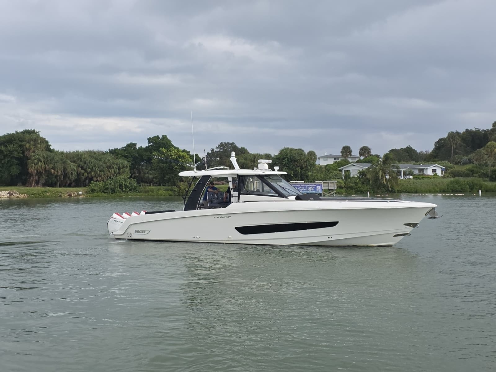 2021 Boston Whaler 420 Outrage - Photo 14