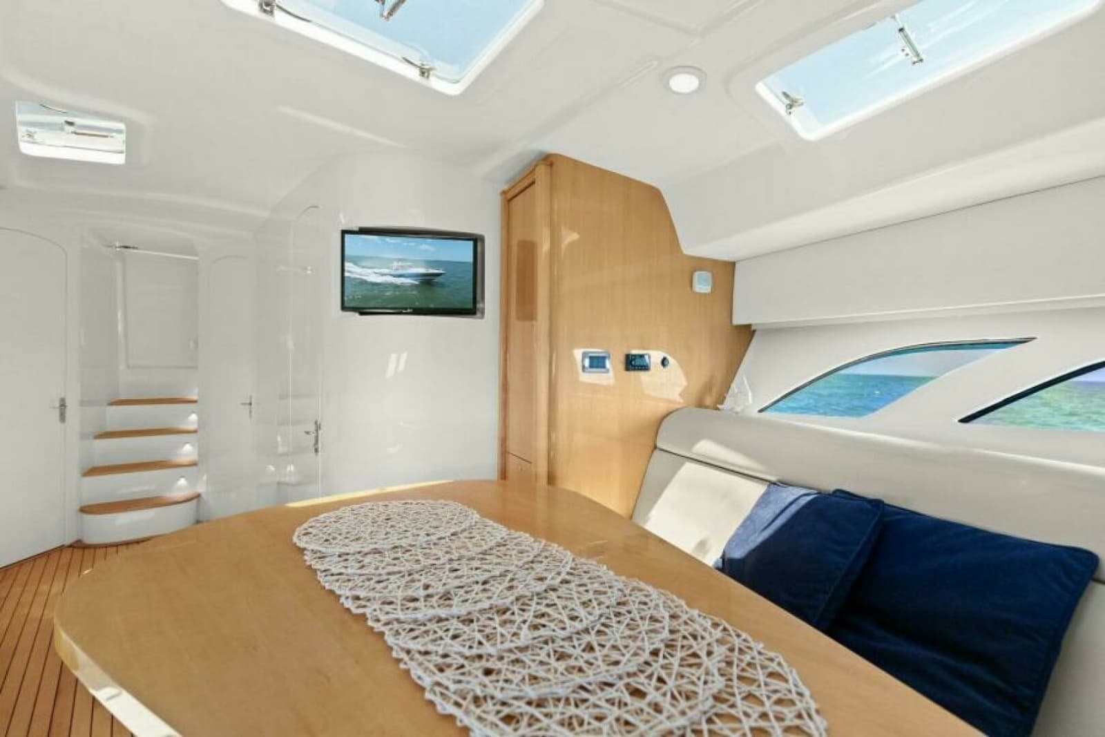 2019 Intrepid 475 Sport Yacht - Photo 21