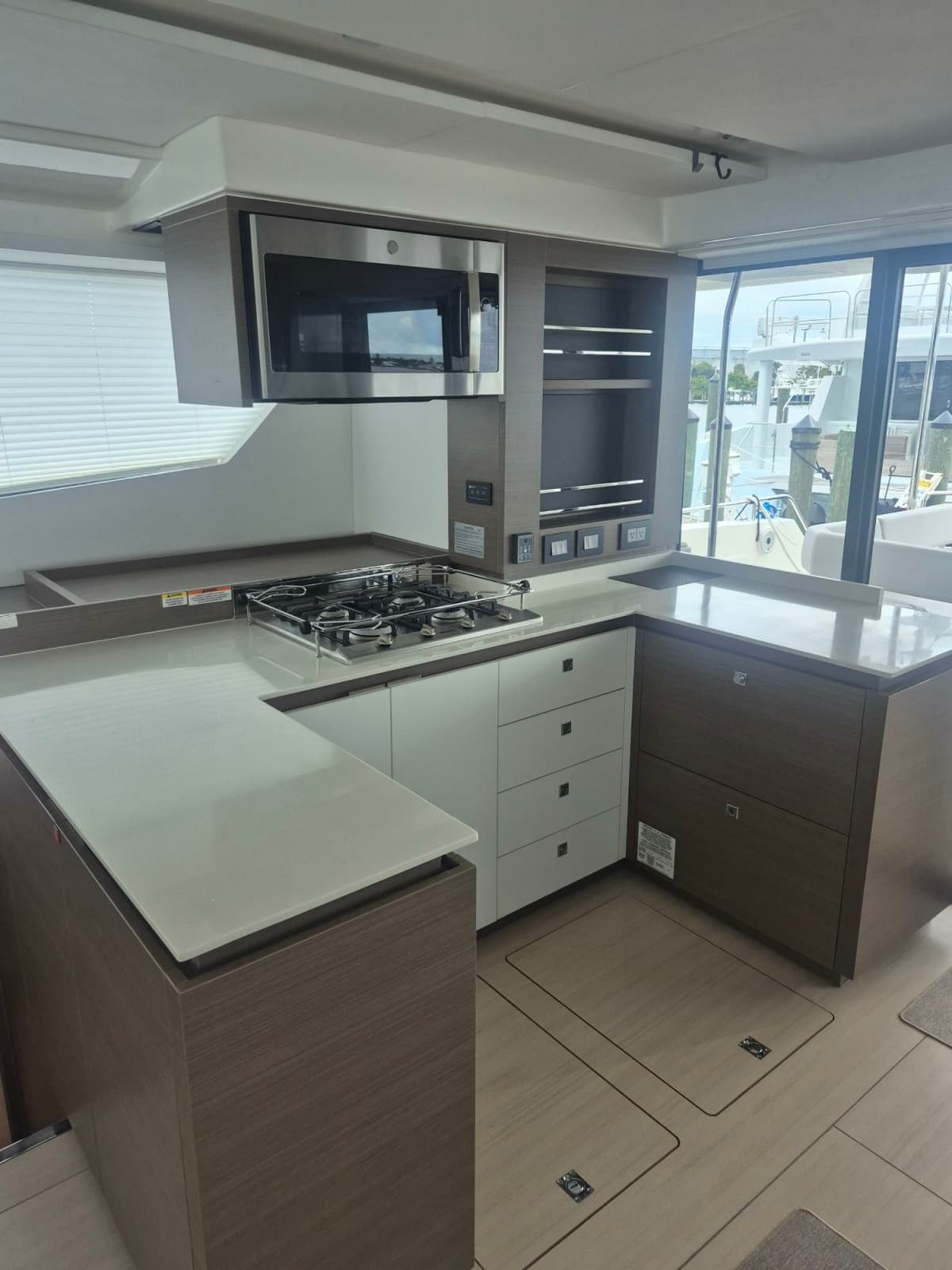 2023 Leopard 53 Powercat - Photo 28