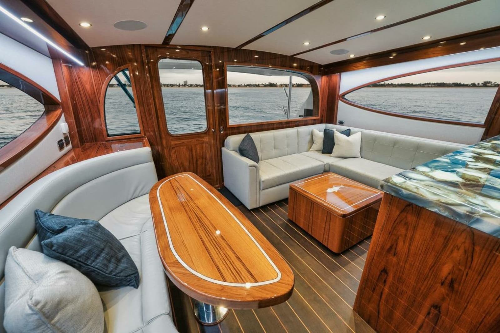 2020 Hatteras Convertible GT59 - Photo 3