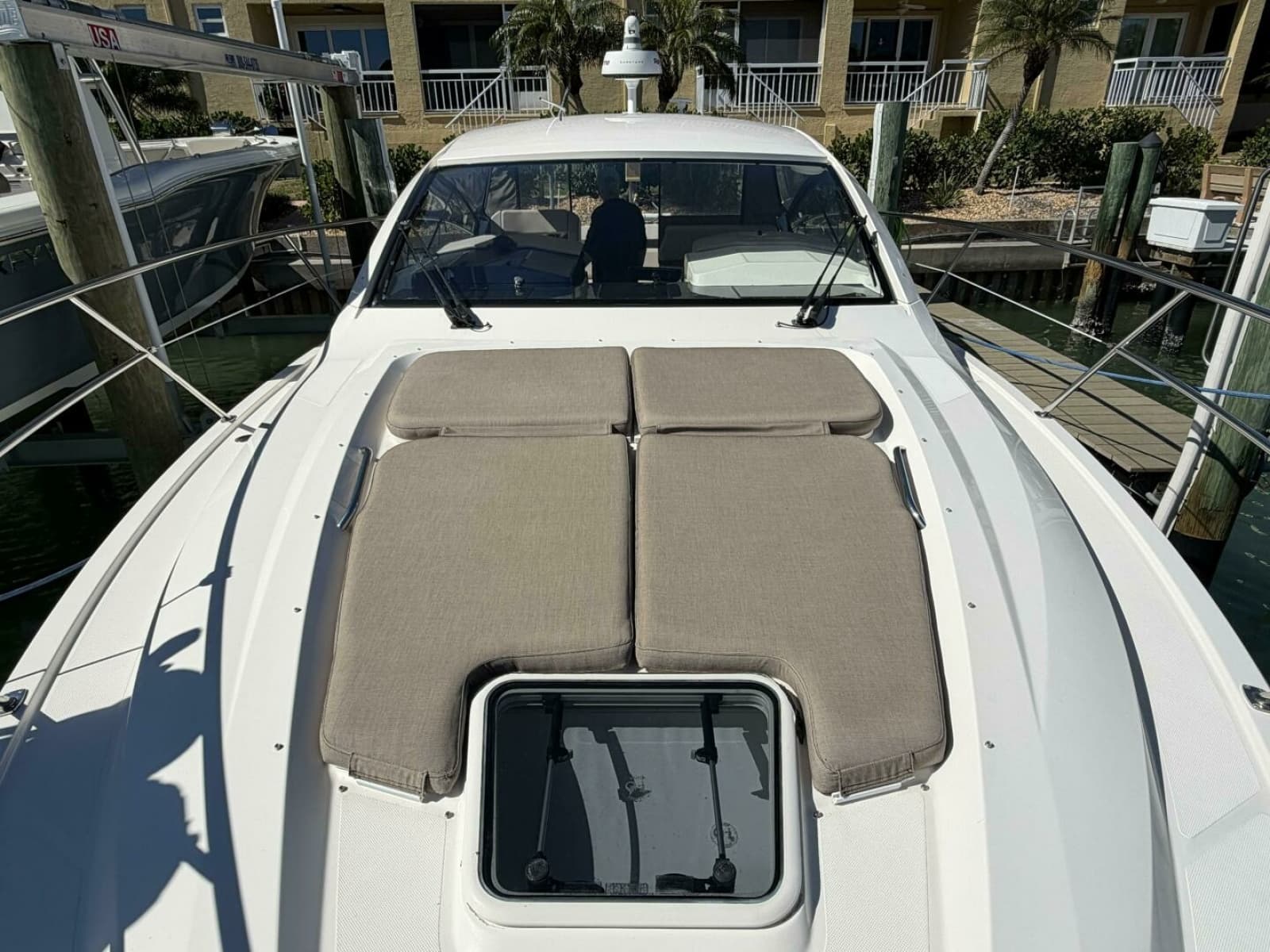 2014 Pursuit SC 365i - Photo 4