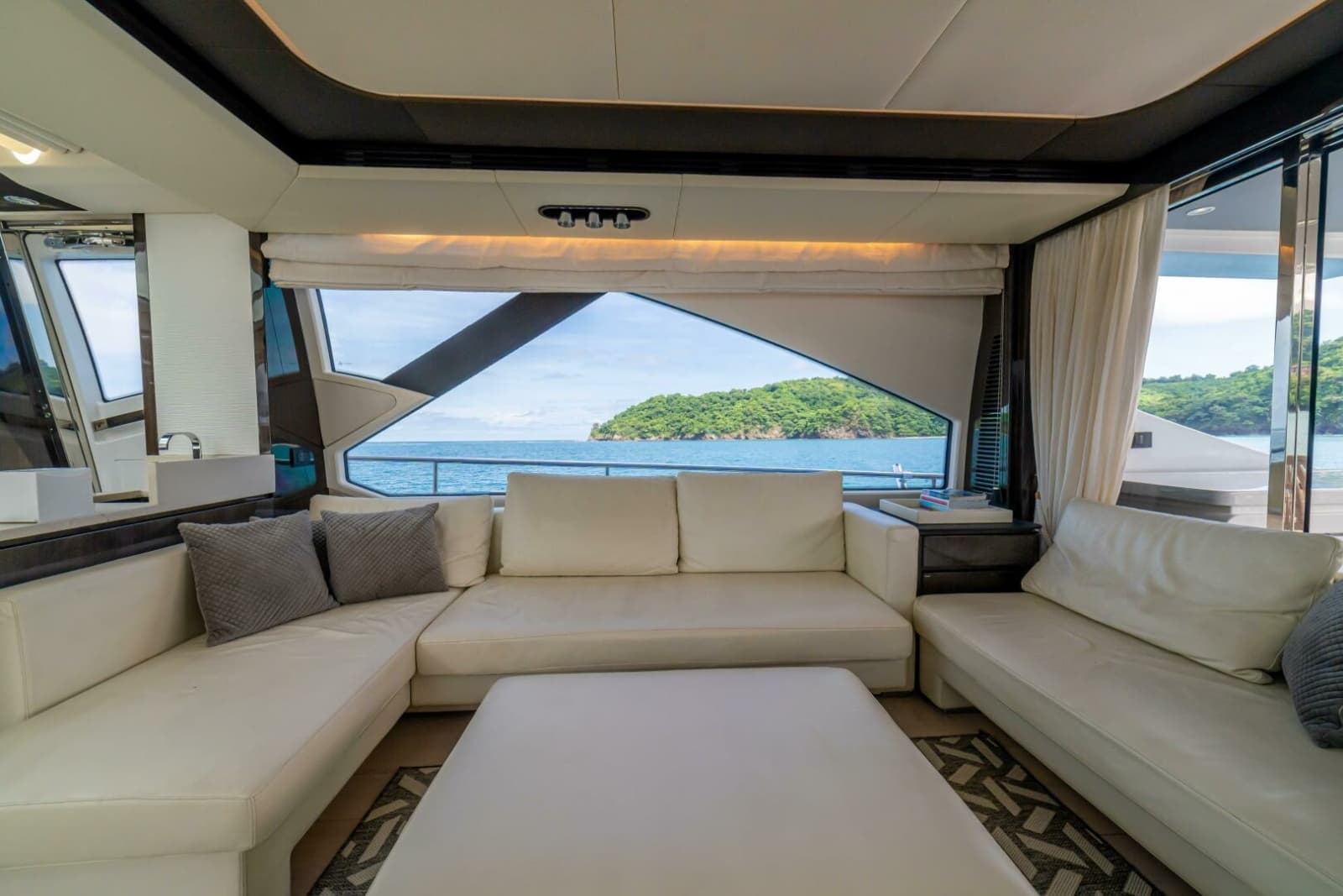 2017 Azimut 77S - Photo 11