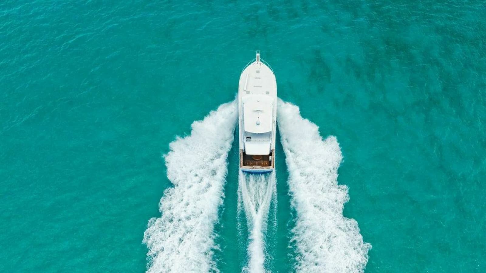 1999 Viking 55 Convertible - Photo 48