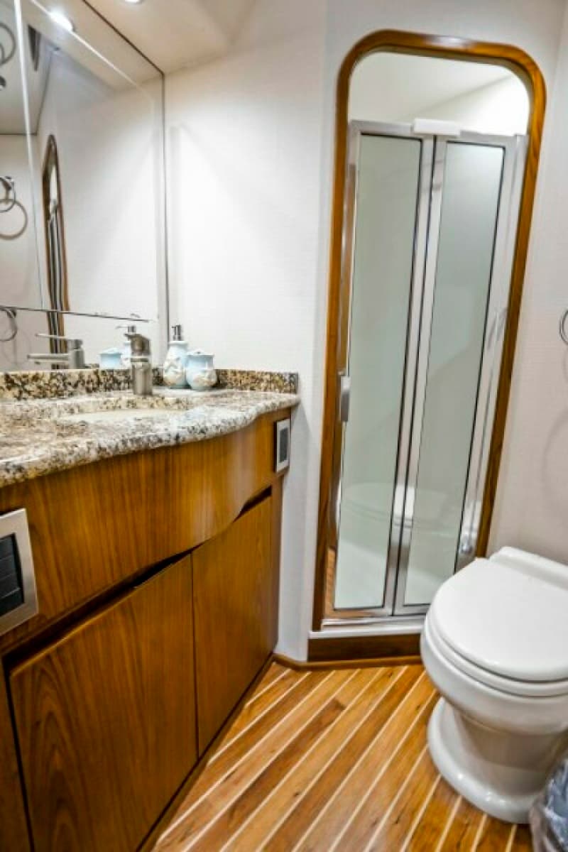 2011 Viking 70 Enclosed Bridge - Photo 40