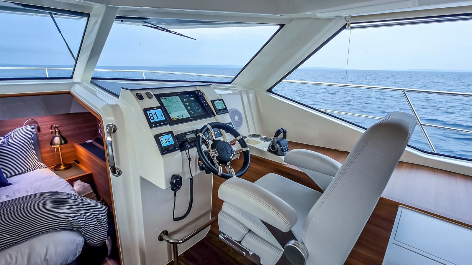 2023 Aquila 44 Catamaran - Photo 3