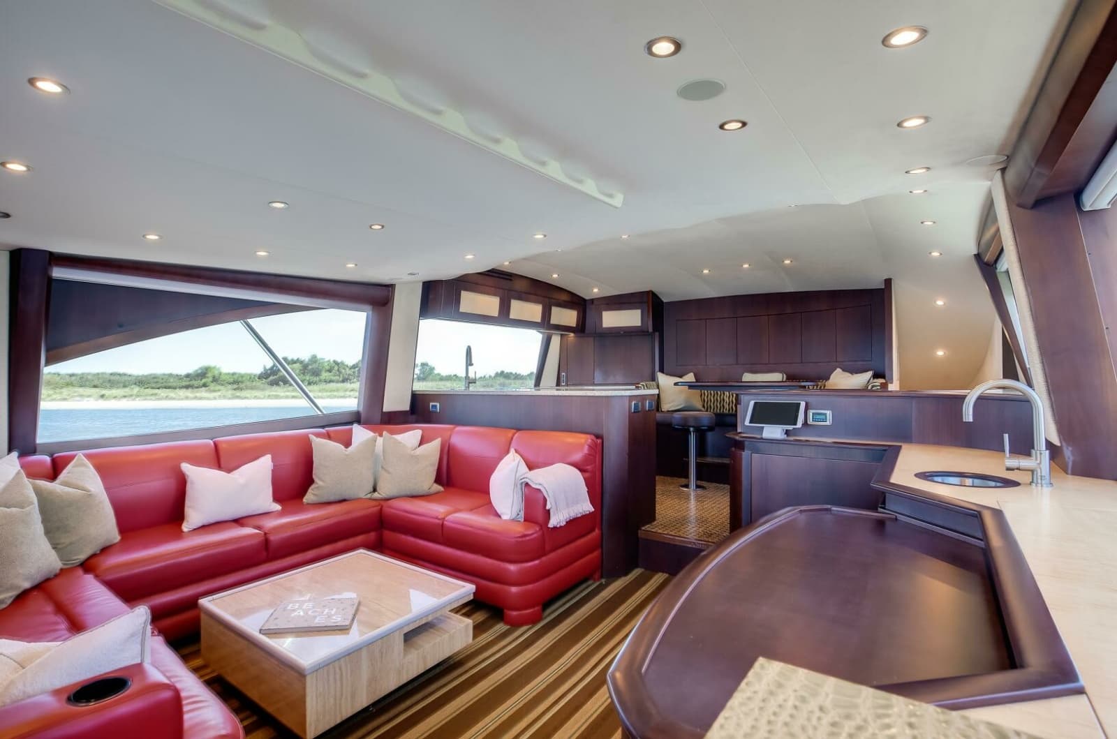 2015 Ocean Yachts 64 Convertible - Photo 3