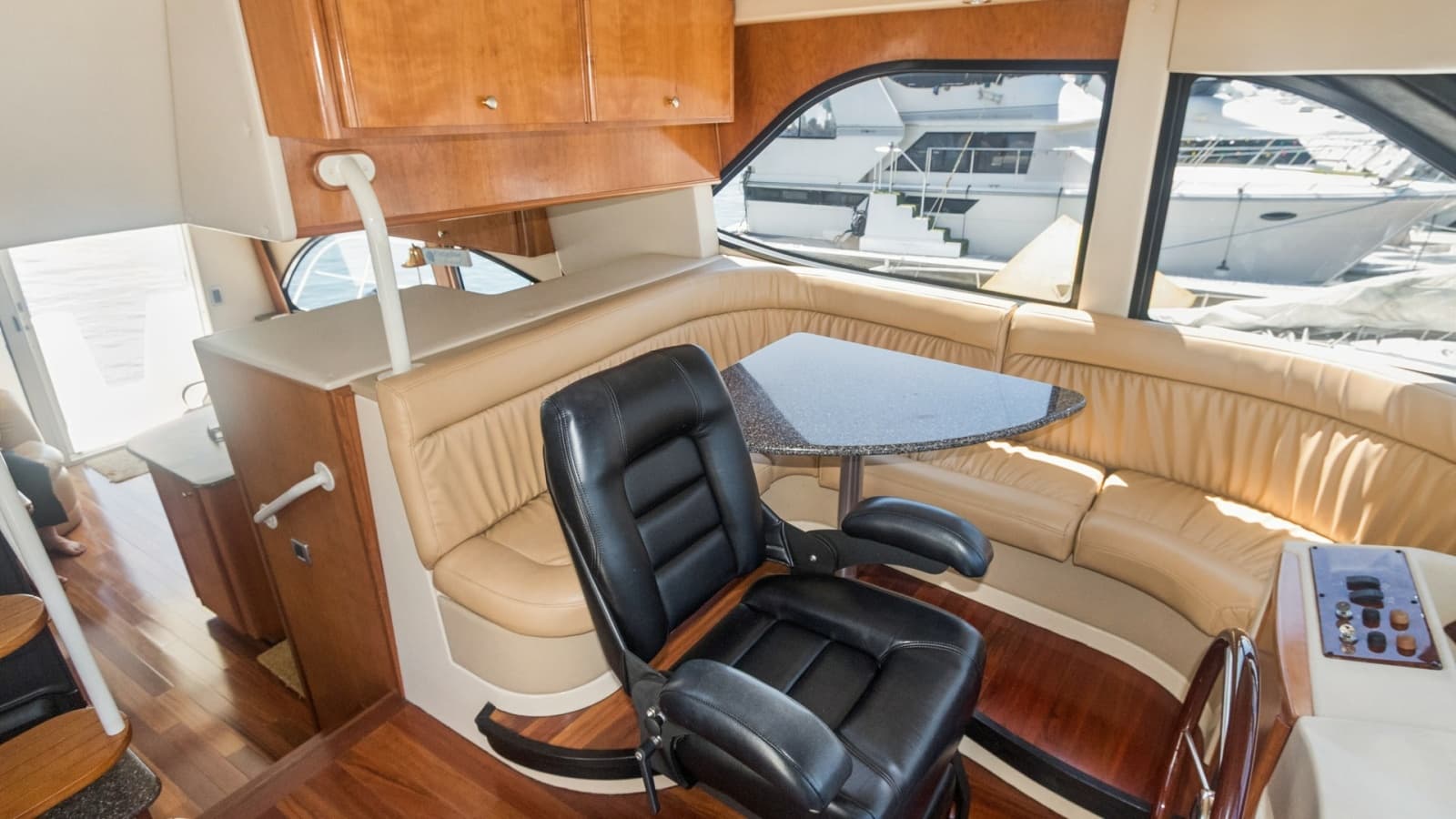 2005 Meridian 540 Pilothouse - Photo 7
