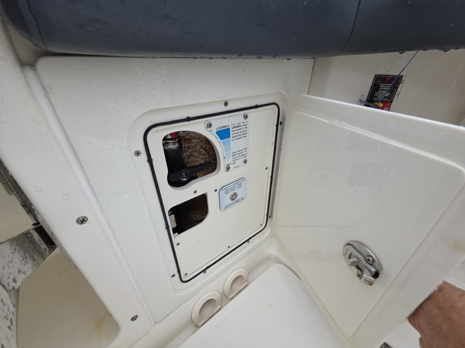2021 Boston Whaler 420 Outrage - Photo 51